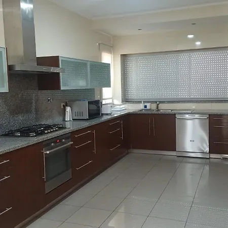 Mansion With Swimming Pool, Pool Table & Grillarea Villa Braga