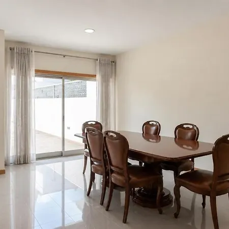Villa Mansion With Swimming Pool, Pool Table & Grillarea *